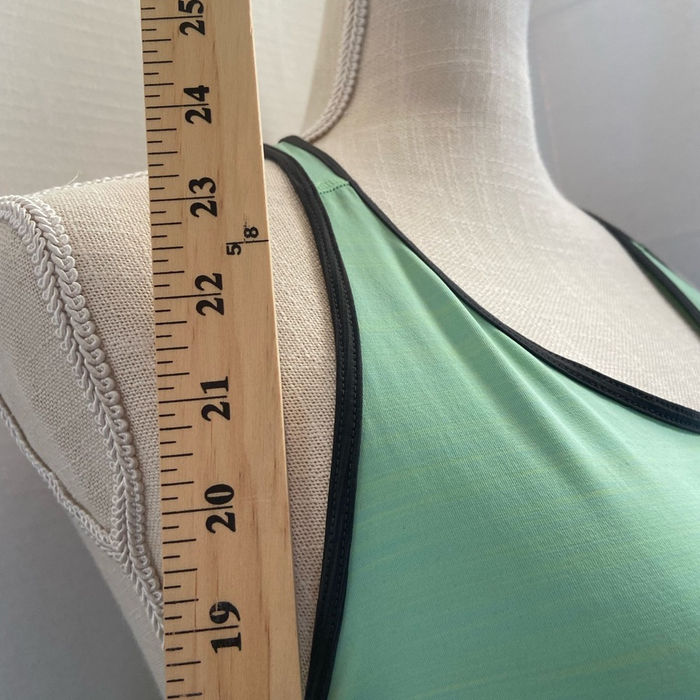Reebok Large Light Green / Mint Razorback Tank Top - Picture 11 of 11